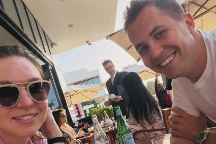 simona-halep-a-facut-public-ritualul-dintre-ea-si-barbatul-cu-care-s-a-afisat-la-dubai:-intotdeauna