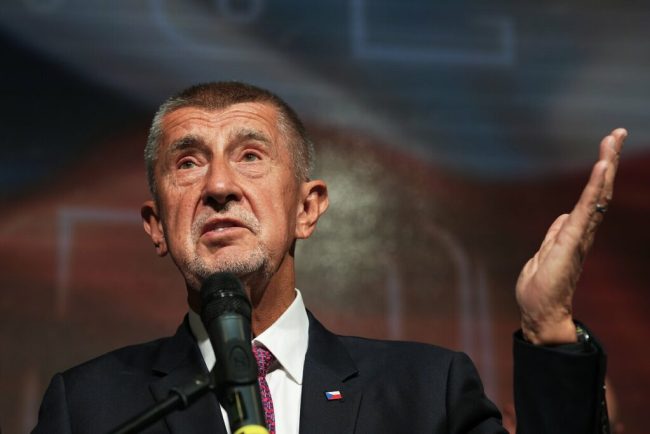 cehia-nu-trimite-soldati-si-nu-cheltuie-bani-publici-pentru-munitia-destinata-ucrainei,-anunta-premierul-ceh