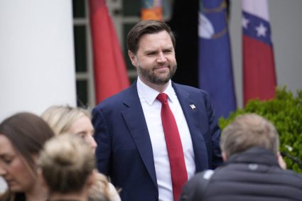 jd.-vance-ii-ia-aparare-agentul-ice-care-a-omorat-o-femeie:-a-actionat-in-autoaparare