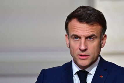 macron-il-critica-pe-trump:-incalca-regulile.-neocolonialismul-trebuie-oprit