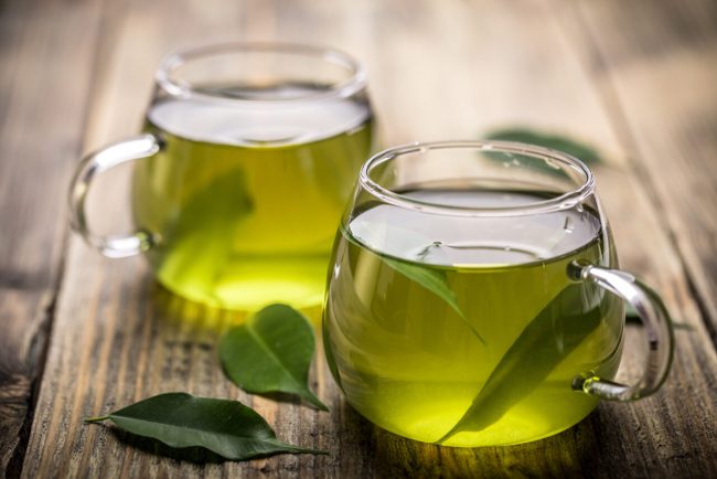 in-ce-moment-al-zilei-se-poate-consuma-ceai-verde-pentru-a-slabi.-ce-spune-un-medic-si-cum-poate-fi-transformata-grasimea-intr-o-sursa-de-energie