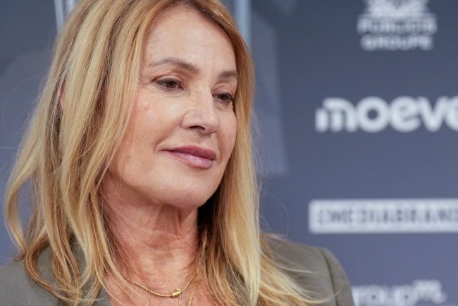 ce-avere-are-nadia-comaneci.-cat-de-bogata-este-si-ce-afaceri-are-in-sua