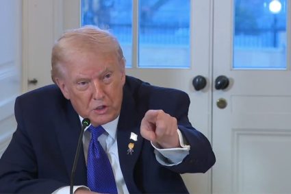 donald-trump-anunta-ca-este-deschis-pentru-afaceri-cu-rusia-si-china-dupa-ce-a-preluat-tot-petrolul-venezuelei