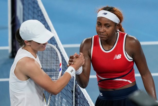 coco-gauff-a-scris-istorie-cu-victoria-impotriva-igai-swiatek-la-sydney