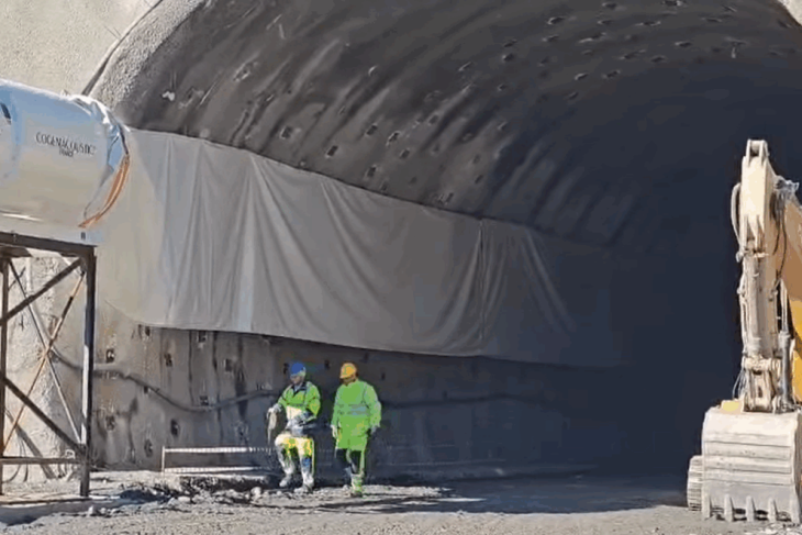 cum-arata-lucrarile-la-tunelul-autostrazii-sibiu-pitesti