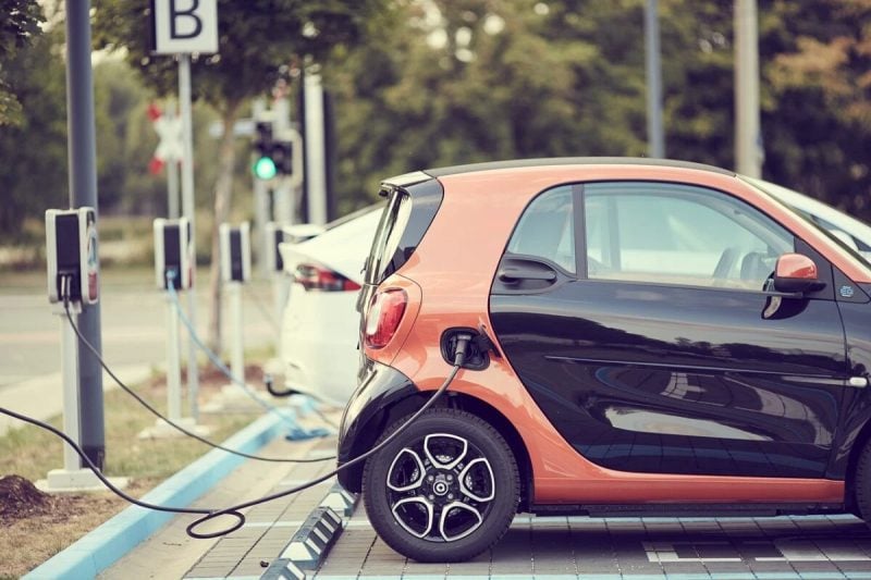 de-ce-taxele-pentru-autoturismele-hibrid-sunt-chiar-si-de-zece-ori-mai-mari-in-2026:-explicatia-oficiala