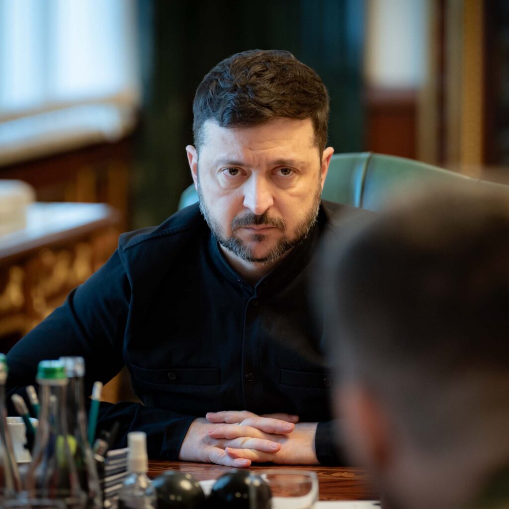 zelenski:-rusia-a-atacat-ucraina-cu-aproape-300-de-drone-si-zeci-de-rachete