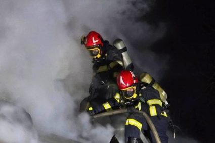 explozie-intr-un-apartament-din-zalau.-incendiul-a-cuprins-locuinta-de-la-etajul-al-doilea,-a-fost-activat-planul-rosu