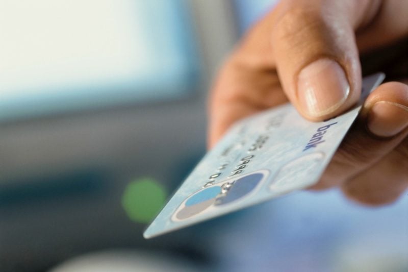 un-vasluian-care-a-primit-din-greseala-60000-de-lei-pe-card-a-refuzat-sa-dea-banii-inapoi.-ce-trebuia-sa-faca-imediat-pentru-a-nu-raspunde-in-fata-legii