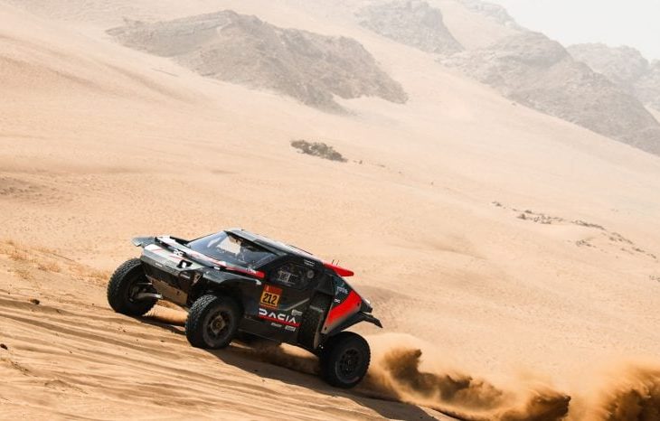 dacia-a-surprins-pe-toata-lumea-si-a-castigat-una-dintre-cele-mai-ravnite-competitii-de-motorsport:-momentul-care-a-schimbat-cursa-din-raliul-dakar