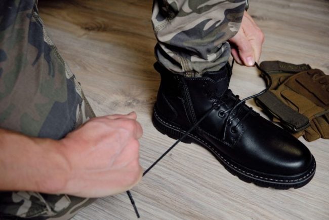 picioare-calde-iarna,-chiar-si-la-ger:-trucul-militarilor,-cum-folosesc-folia-de-aluminiu