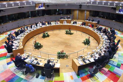 ue-isi-cheama-ambasadorii-la-bruxelles,-dupa-amenintarile-lui-trump-cu-noi-taxe-vamale