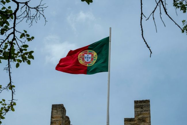 alegeri-prezidentiale-in-portugalia.-candidatul-de-extrema-dreapta-ar-putea-castiga-primul-tur