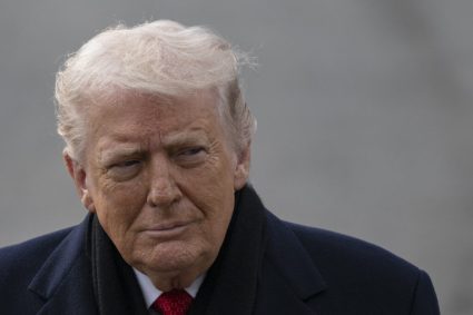 ce-a-raspuns-trump,-intrebat-daca-va-recurge-la-forta-pentru-a-prelua-controlul-asupra-groenlandei