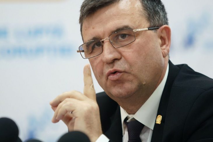 aceleasi-legi-ale-justitiei,-doua-mesaje-opuse:-ce-sustinea-crin-bologa-in-2022-si-ce-acuza-astazi-fostul-sef-dna-despre-pactul-politic
