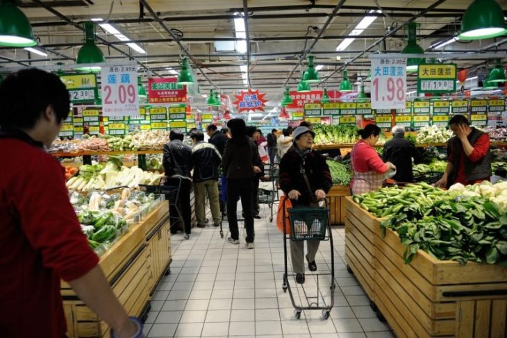 ce-poti-cumpara-dintr-un-supermarket-din-china-cu-250-de-lei:-experimentul-unei-romance,-viral