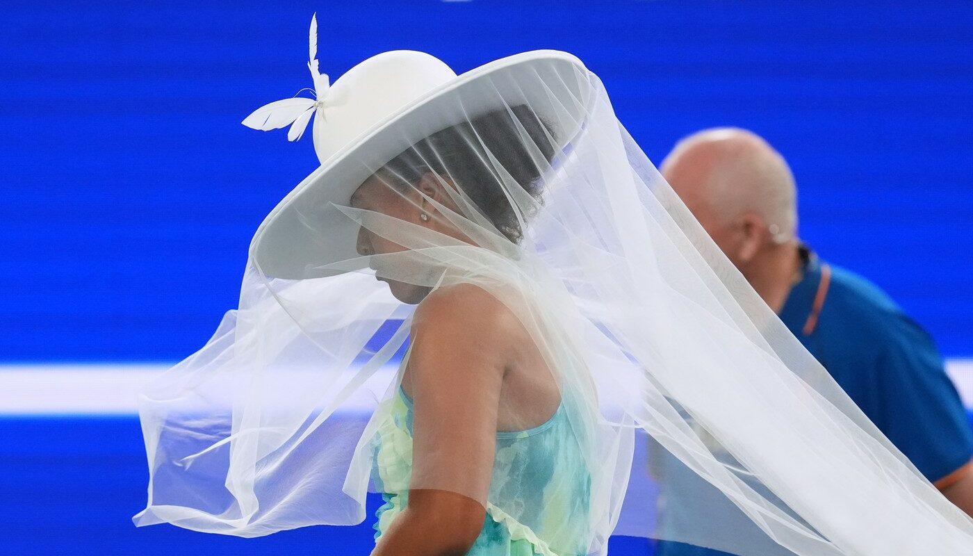 naomi-osaka-si-a-atras-critici-inaintea-meciului-cu-sorana-cirstea.-protejatul-lui-ion-tiriac-a-reactionat