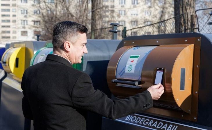 marele-oras-din-romania-in-care-locuitorii-vor-arunca-gunoiul-cu-un-card-special-sau-telefon.-ce-sunt-insulele-ecologice