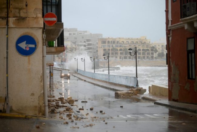 furtuna-harry-provoaca-inundatii-si-pagube-in-mediterana,-afectand-malta,-italia,-franta-si-spania