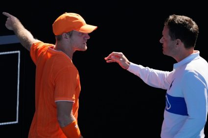 ce-ziceti-de-sua,-idiotilor?.-jucatorul-a-cedat-nervos-la-australian-open-din-cauza-fanilor