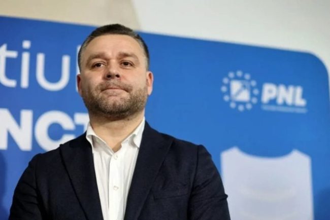 prima-solutie-propusa-de-ciprian-ciucu-pentru-a-rezolva-problema-frigului-din-casele-bucurestenilor:-24-de-containere-pentru-prepararea-agentului-termic.-explicatiile-primarului