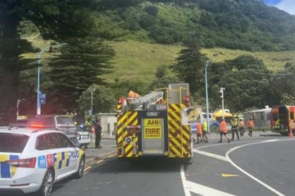 alunecarile-de-teren-din-noua-zeelanda-au-lovit-o-zona-de-camping,-dar-si-o-casa.-autoritatile-incearca-sa-salveze-victimele