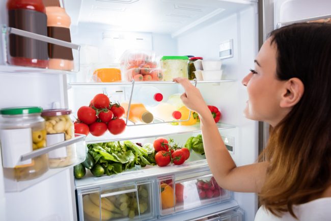 temperatura-corecta-la-care-se-seteaza-frigiderul-iarna.-cum-sa-faci-economie-la-energie-si,-in-acelasi-timp,-sa-pastrezi-alimentele-proaspete