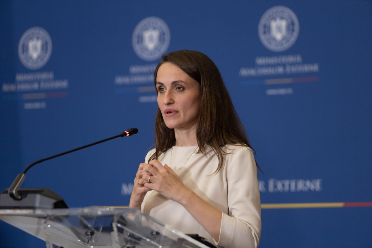 ministrul-de-externe,-oana-toiu,-despre-relatia-cu-donald-trump:-trebuie-sa-construim-o-noua-cale-de-colaborare-si-sa-nu-ne-bazam-pe-nostalgie