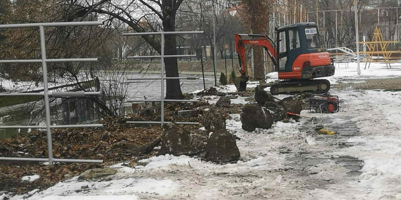 e-din-nou-scandal-cu-demolari-la-o-baza-de-canotaj-din-timisoara!