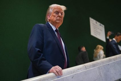 apar-noi-semne-de-intrebare-privind-sanatatea-lui-donald-trump.-vanataia-observata-la-davos-reaprinde-speculatiile