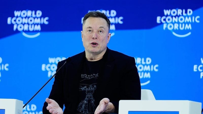 elon-musk-si-tinerete-fara-batranete:-debut-la-davos-si-predictia-unei-lumi-cu-mai-multi-roboti-decat-oameni