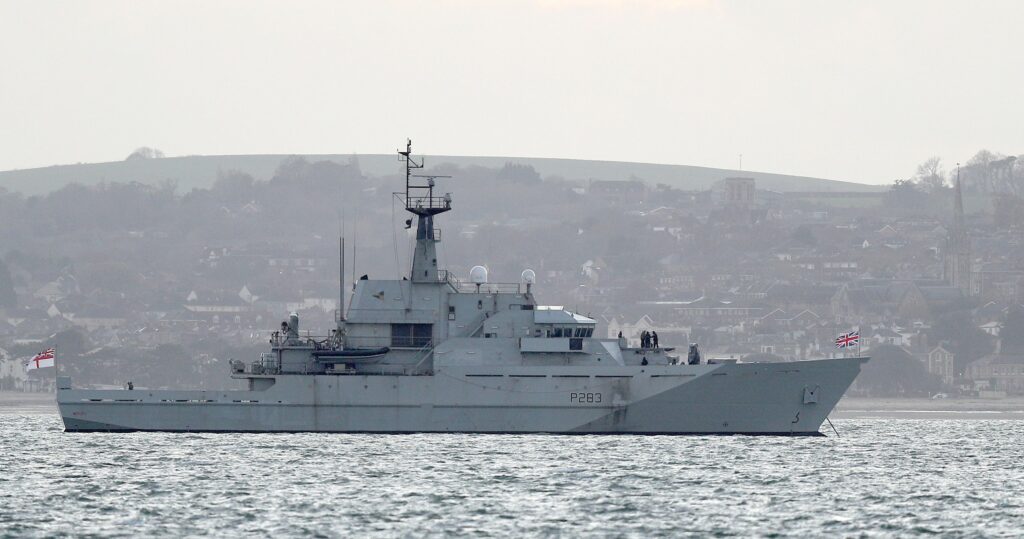 navele-marinei-regale-britanice-urmaresc-activitatea-vaselor-rusesti-pe-canalul-manecii