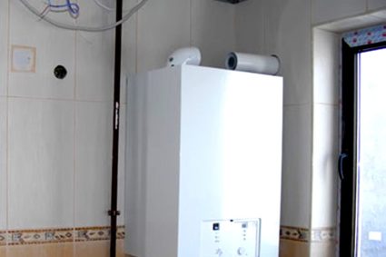 cat-de-fiabile-sunt-centralele-electrice-pentru-incalzirea-locuintelor-si-producerea-apei-calde.-detalii-despre-varianta-de-12-kw