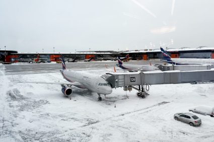 peste-8.000-de-zboruri-anulate-din-cauza-furtunii-care-se-apropie-de-statele-unite