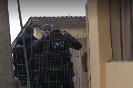 au-fost-perchezitii-in-satul-din-timis,-unde-a-fost-ucis-mario,-dupa-ce-s-a-descoperit-ca-principalul-suspect,-un-minor-de-13-ani,-era-drogat