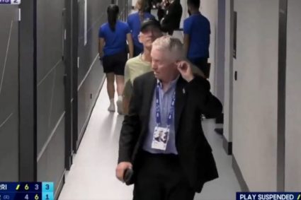 mentorul-simonei-halep,-surprins-de-camere-in-cel-mai-controversat-moment-de-la-australian-open