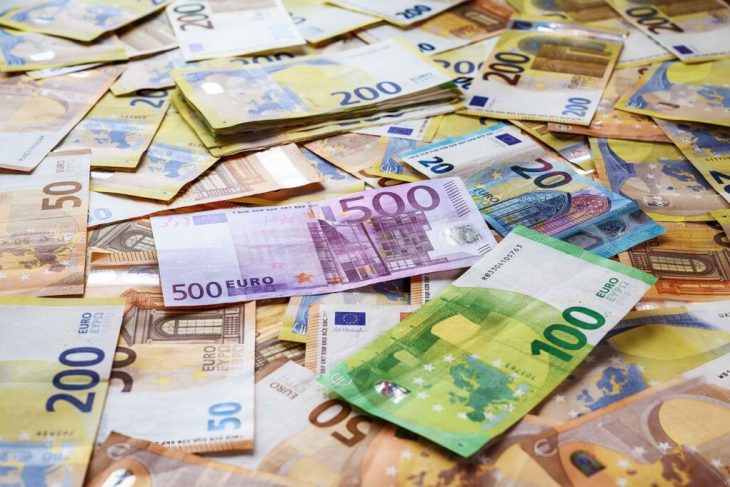 tara-care-ramane-precauta-in-fata-euro.-decizia-care-intriga-europa