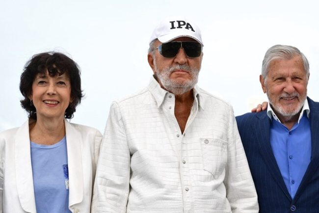 cu-cat-a-scos-nike-la-vanzare-tinuta-vedetei-criticata-de-ion-tiriac