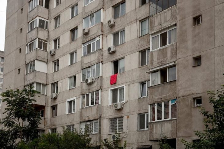 ce-salariu-incaseaza-un-administrator-de-bloc-in-2026