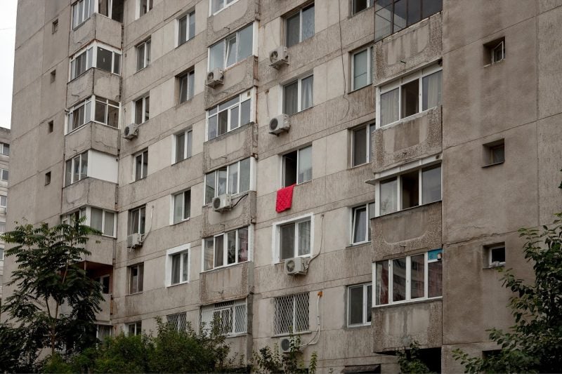 ce-salariu-incaseaza-un-administrator-de-bloc-in-2026