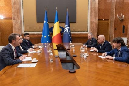 bolojan-si-nazare-s-au-intalnit-cu-cea-mai-mare-agentie-de-rating-din-lume.-ce-au-discutat-despre-reforma-administrativa