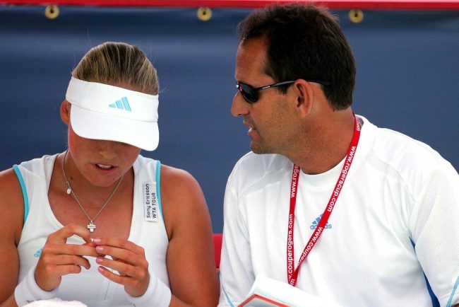 dupa-ce-l-a-acuzat-pe-ilie-nastase,-marea-campioana-vizeaza-acum-un-antrenor-de-top:-wta-a-demarat-o-ancheta