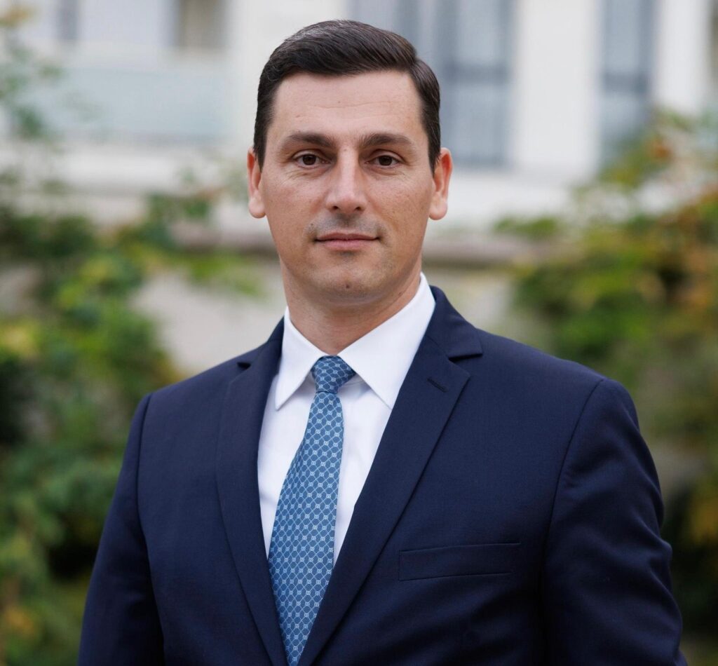 deputat-pnl:-atacul-psd-la-bolojan-–-coordonat-de-noul-cuplu-care-a-preluat-informal-conducerea-partidului,-olguta-vasilescu-si-claudiu-manda