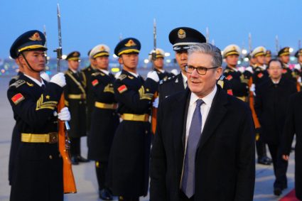 starmer-se-intalneste-cu-xi-jinping-la-beijing,-in-timp-ce-marea-britanie-incearca-sa-relanseze-relatiile-cu-china