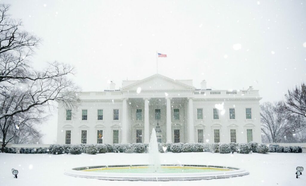 trump-sustine-eliminarea-impozitului-pe-venit-in-statele-americane