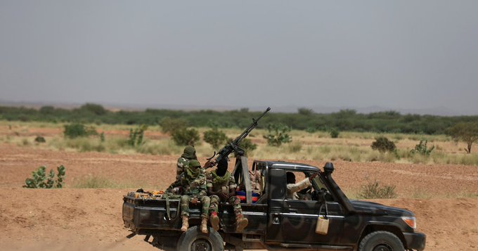 explozii-puternice-si-focuri-de-arma-langa-un-aeroport-important-din-africa