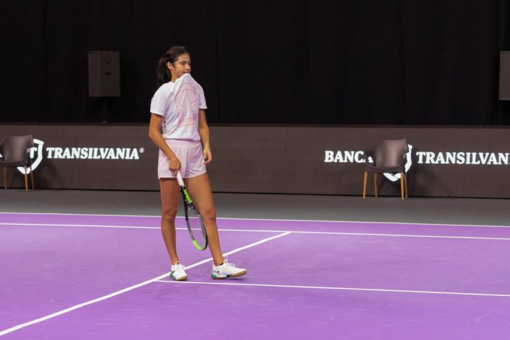 emma-raducanu-a-anuntat-despartirea-de-antrenorul-sau,-francis-roig,-dupa-eliminarea-de-la-australian-open