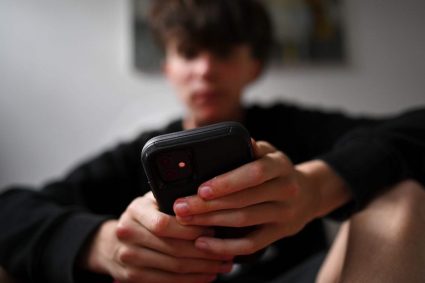 ce-s-a-intamplat-in-tara-care-a-interzis-tiktok,-facebook-si-alte-retele-sociale-sub-16-ani.-copiii-revin-rapid,-pe-ascuns