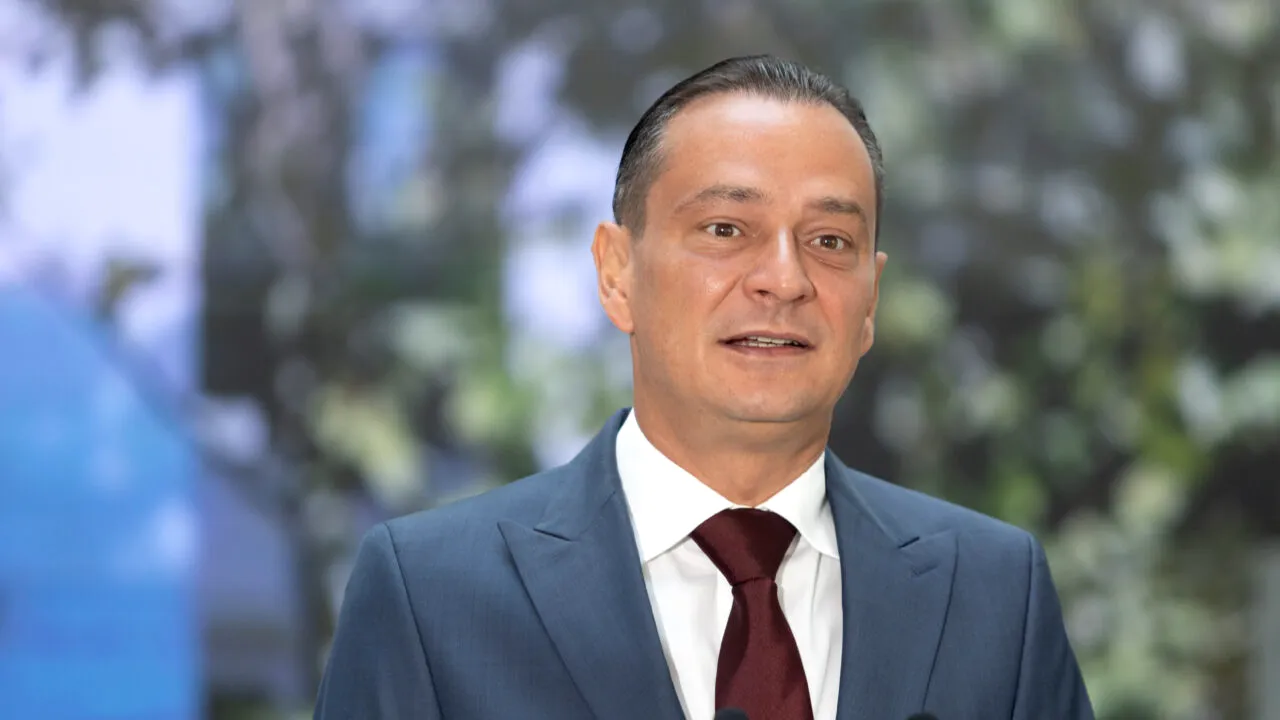 baluta-propune:-bucurestenii-fara-apa-calda-si-caldura-sa-nu-mai-plateasca-facturile:-oamenilor-le-a-ajuns-cutitul-la-os