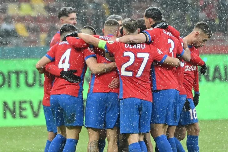 gigi-becali-a-reactionat-la-pauza-meciului-fcsb-–-csikszereda:-l-a-dat-afara-din-echipa-pe-atacantul-de-10000000-de-euro.-doar-nu-sunt-idiot